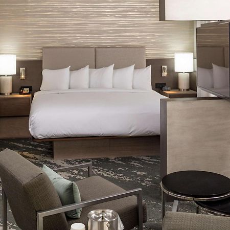 ดับเบิลทรี บาย ฮิลตัน บอสตัน โลแกนแอร์พอร์ต เชลซี Hotel ภายนอก รูปภาพ