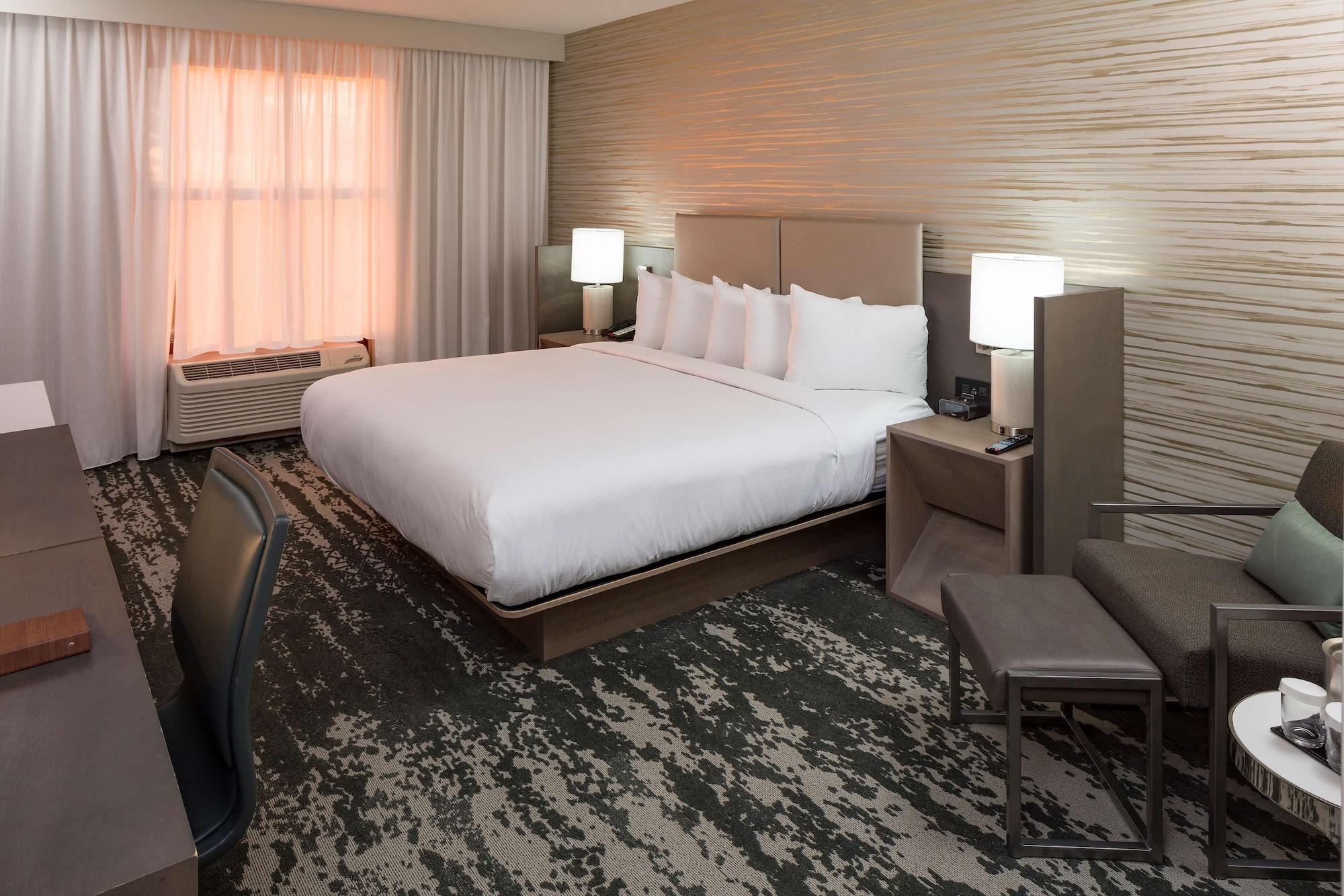ดับเบิลทรี บาย ฮิลตัน บอสตัน โลแกนแอร์พอร์ต เชลซี Hotel ภายนอก รูปภาพ